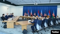 США - Переговоры в пригороде Вашингтона Арлингтоне, 27 июня 2023 г.