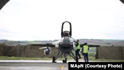 Primele trei avioane F-16 din contractul Guvenelor român și norvegian au ajuns la Câmpia-Turzii în 2023.