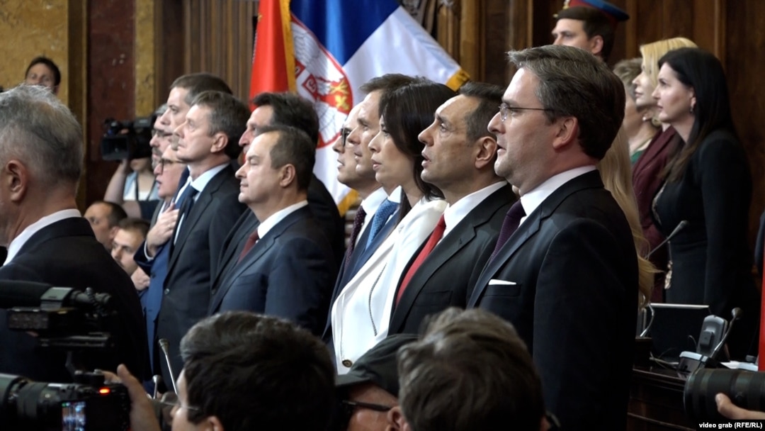 Članovi nove Vlade Srbije polažu zakletvu u Skupštini, 2. maj 2024.