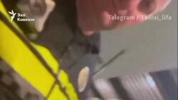 Сбежавшую из России активистку не пускают в Грузию