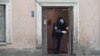 Петербург: возбудить дело о минировании офиса "Яблока" отказались