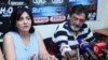 «Հրապարակ» օրաթերթի գլխավոր խմբագիր Արմինե Օհանյանը (ձ) և «Ա1+» կայքի տնօրեն Մեսրոպ Մովսեսյանը լրագրողների հետ հանդիպմանը: 12-ը օգոստոսի, 2016 թ․