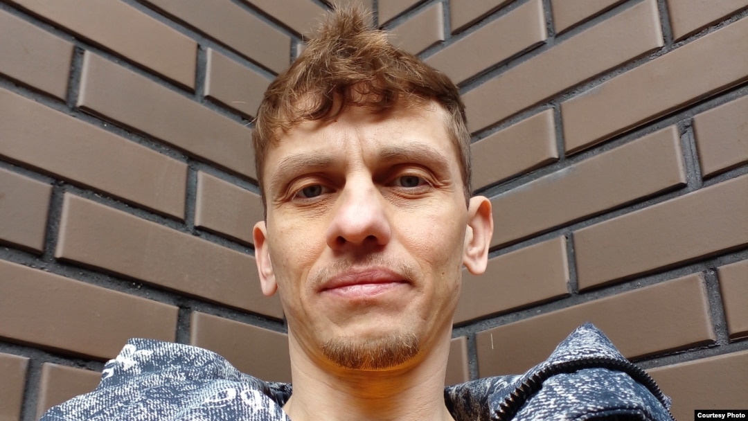 Dmitry Domovetskikh says he had been having misgivings about his work, helping to manufacture weapons, for more than year. 