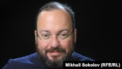 Станислав Белковский
