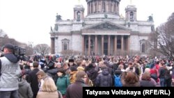  Peterburgda uruş protesti