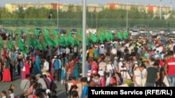 Aşgabatda Garaşsyzlyk baýramyna görülýän taýýarlyklar (arhiwden)