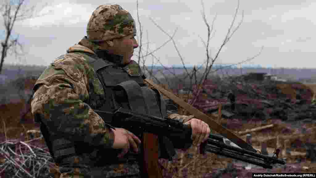 Дехто із солдатів з 4-ї хвилі мобілізації. Солдати готуються до «дємбєля»