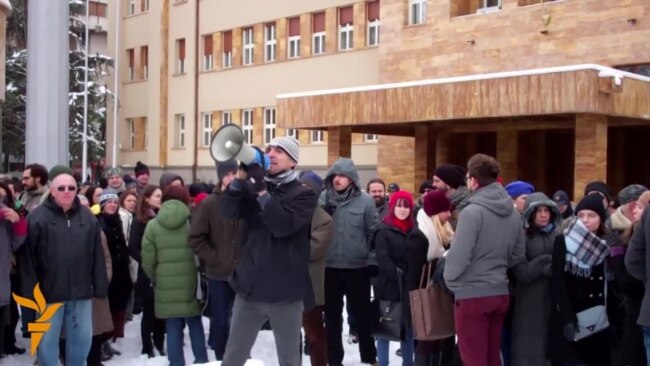 Studentski i profesorski plenum pred Sobranjem u Skoplju