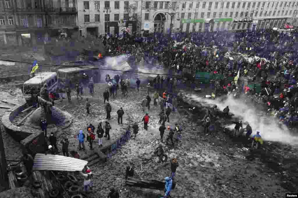 Obračun policije i proevropskih demonstranata, 23. januar 2014.