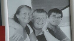 Родичі Пітера Плуга, які загинули у рейсі MH17 над Донбасом