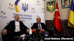 Илми Умеров менен Ахтем Чийгоз.