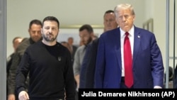 Президент України Володимир Зеленський і 45-й президент США Дональд Трамп . Нью-Йорк, США, 27 вересня 2024 року