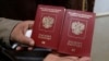 Путин: Россия может начать отбирать российские паспорта у мигрантов, примкнувших к "ИГ" и другим террористам