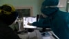 COVID-19: Maryda “öýken sowuklamasy” diagnozly syrkawlar köpelýär, ilatdan hytaý waksinasyny öz hasabyna urdurmak soralýar