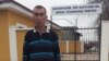 Блогер Одил Эльмурад известен своими критическими выступлениями. 