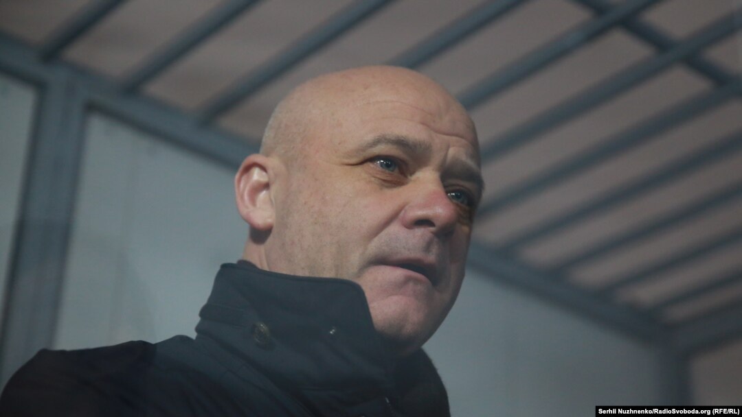 Геннадій Труханов є одним із восьми підозрюваних у справі про заволодіння коштами внаслідок придбання за завідомо завищеною ціною приміщень заводу «Краян» 