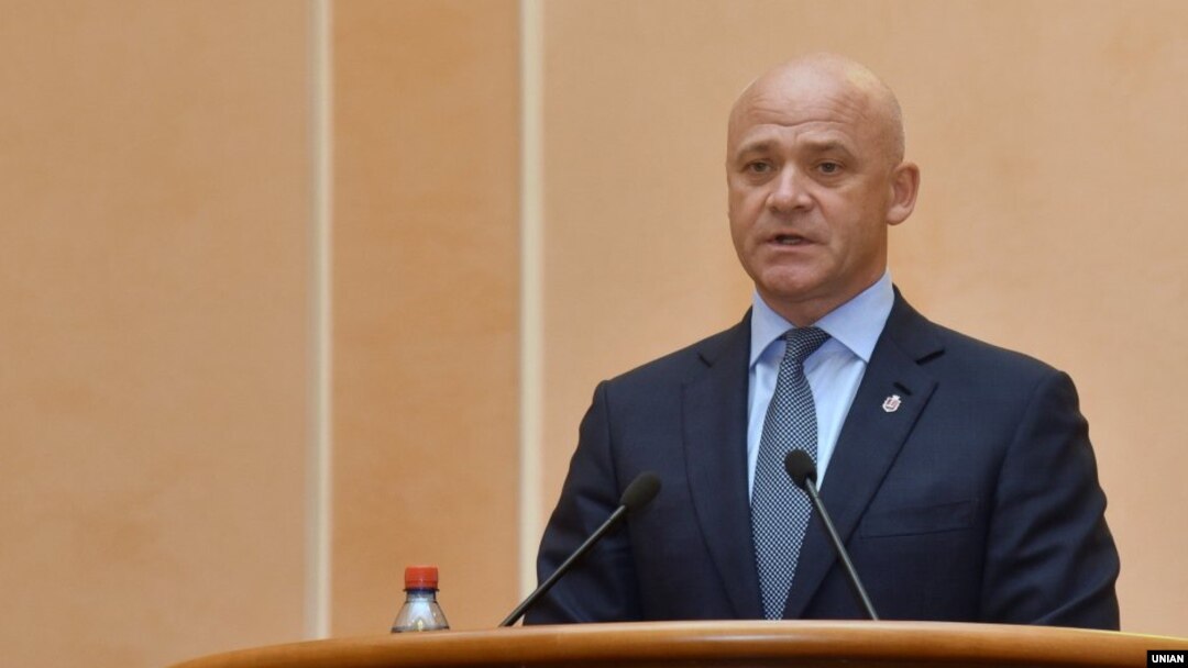 У міській раді Одеси заявили, що Геннадій Труханов перервав відрядження і приїхав брати участь у слідчих діях