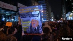 Протесты против Дональда Трампа