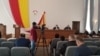 Сегодня в заседании парламента приняли участие 27 из 34 депутатов. Семеро народных избранников отсутствовали по разным причинам