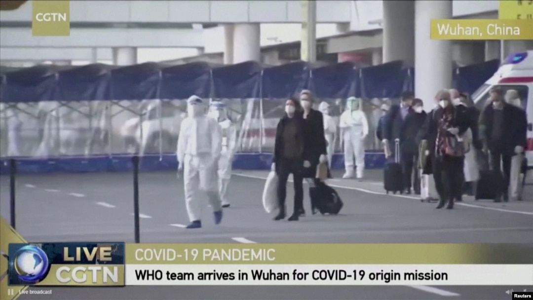 Nakon dolaska, stručnjaci su testirani na korona virus i moraju biti u karanteni dvije sedmice. Wuhan 14 januara 2020.
