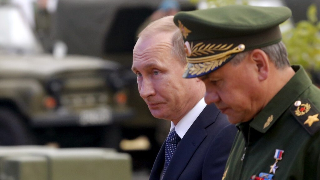 Президент Росії Володимир Путін і міністр оборони РФ Сергій Шойгу (архівне фото)