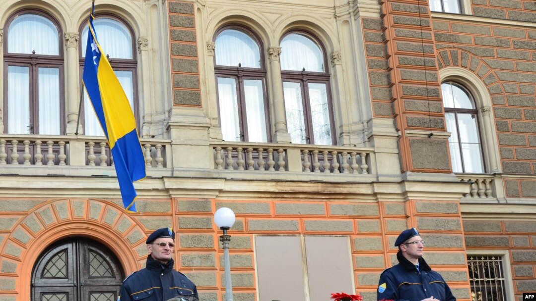 Zgrada Predsjedništva Bosne i Hercegovine nalazi se u ulici Maršala Tita ili tzv. Titovoj, Sarajevo