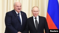У планах – адаптувати білоруське законодавство під російське і керувати зовнішньою політикою Білорусі на користь Росії