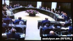 Հայաստանի կառավարության նիստ՝ վարչապետ Կարեն Կարապետյանի նախագահությամբ, սեպտեմբեր, 2016թ․ 