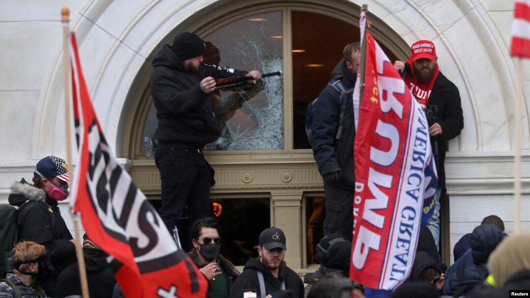 Прихильники Дональда Трампа штурмують Капітолій. США, 6 січня 2021 року