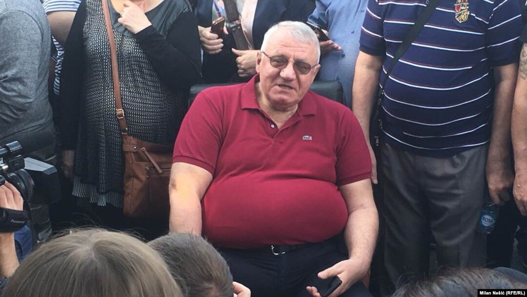 Kralj opštih mesta i samouverene banalnosti: Vojislav Šešelj