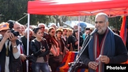 Նախագահի նախկին թեկնածու Րաֆֆի Հովհաննիսյան
