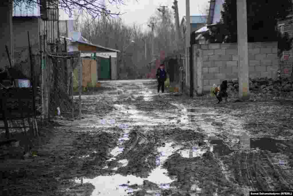 Айыл жолу - тургундардын негизги көйгөйлөрүнүн бири. 