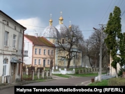 Глиняни