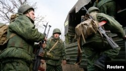 Російські гібридні сили біля Петрівського Донецької області, 9 листопада 2019 року