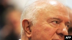 Эдуард Шеварднадзе официально признал, что пятно кровопролития на Зарской дороге грузинский народ не сможет смыть с себя в течение многих веков