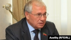 Разил Вәлиев