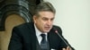 Armenia - Prime Minister Karen Karapetian speaks at a cabinet meeting in Yerevan, 6Apr2017.