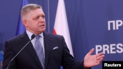 Он назвал призыв Каллас не посещать парад ко Дню Победы в столице России «неуважительным»