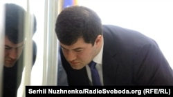 Як стверджують у САП, адвокати просили випустити Романа Насірова, тому що його запросили до Давоса «як кандидата в Президенти України, суспільного та політичного лідера»