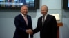 Встреча президента РФ Владимира Путина (справа) и спецпосланника президента США Стива Уиткоффа, Санкт-Петербург, Россия, 11 апреля 2025 года