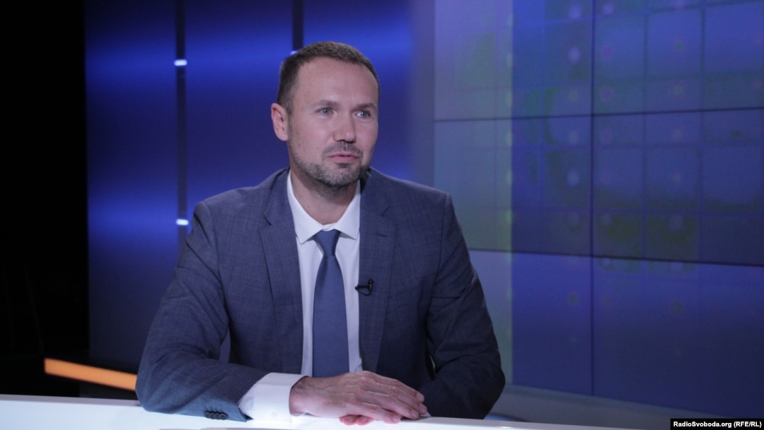 Шкарлет заявляє про нестачу кадрів з математичною освітою