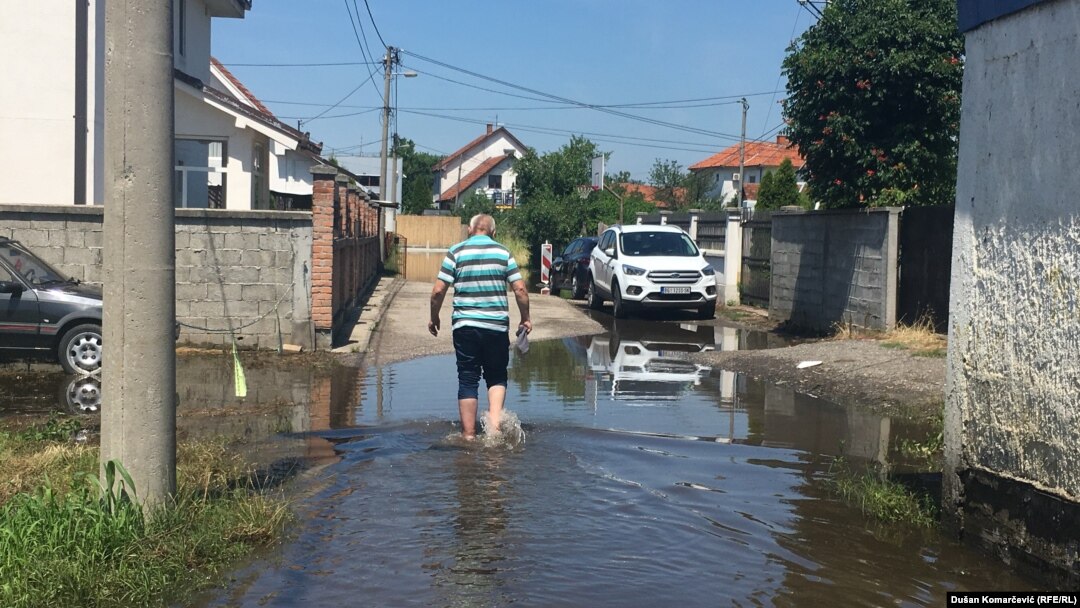 Neko bos, neko u gumenim čizmama (Kotež, 25. juna)