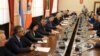 Član Predsjedništva BiH Milorad Dodik, predsjednica RS Željka Cvijanović, predsjednik i ministri u Vladi RS, te predstavnici političkih partija vlasti i opozicije u Republici Srpskoj na sastanku u Banjaluci 12. februara