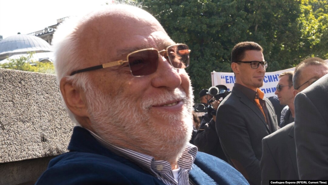 Емилиян Гебрев