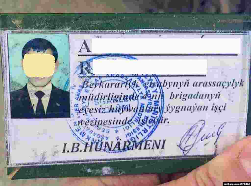Aşgabatda haýwanlary tutmak boýunça gullugyň işgäriniň şahadatnamasy 