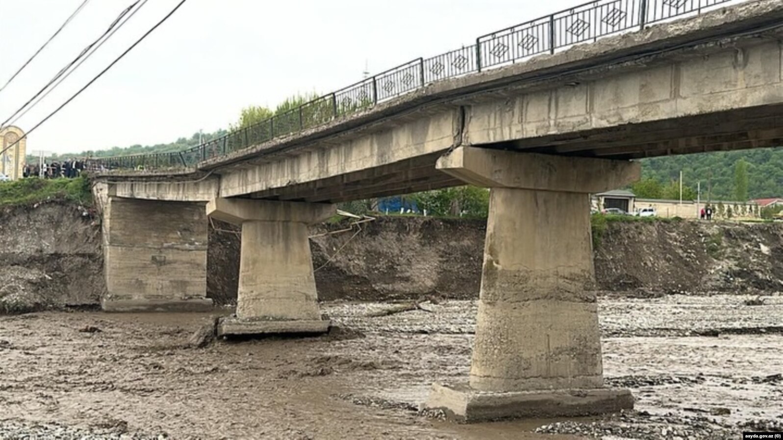 Qaraçay üzərində körpü