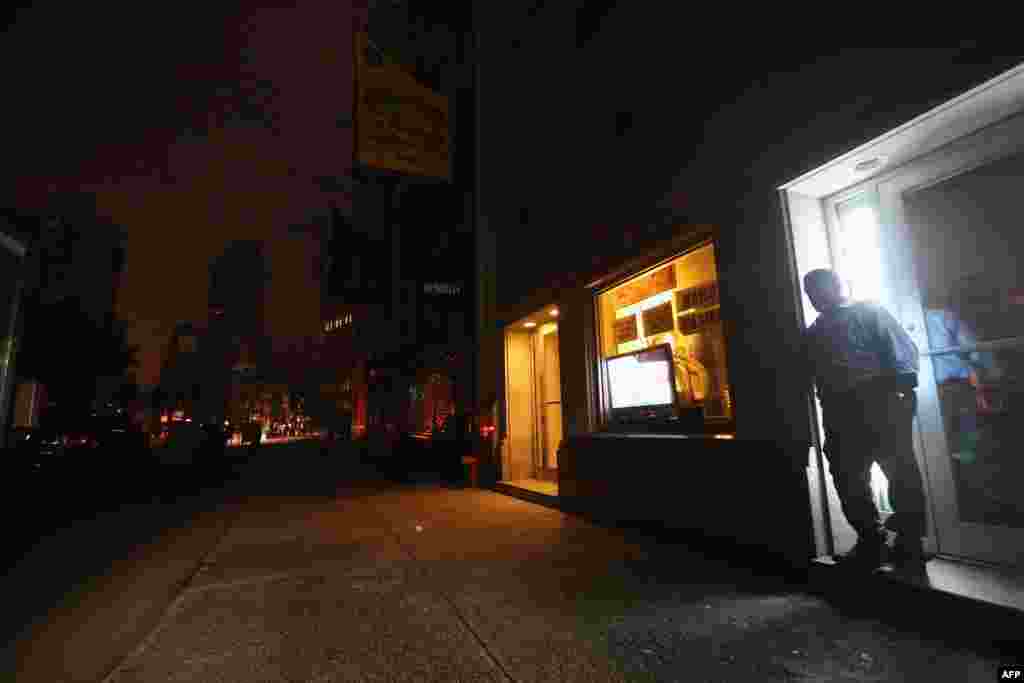 New York, 30. oktobar 2012. Foto: AFP / Mario Tama