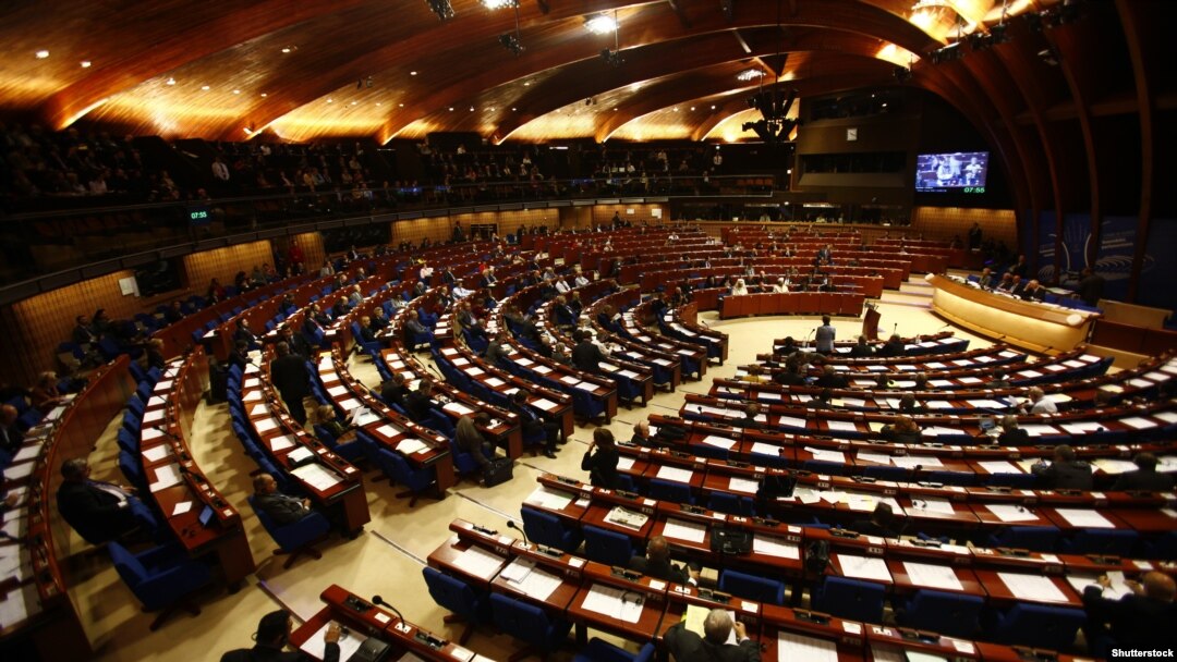 Парламентська асамблея Ради Європи закликала Україну посилити боротьбу з корупцією ©Shutterstock