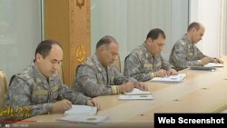 Türkmenistanyň Döwlet howpsuzlyk geňeşiniň agzalary mejlis wagtynda. Türkmen TW-sinden alnan surat. 20-nji noýabr, 2020. 