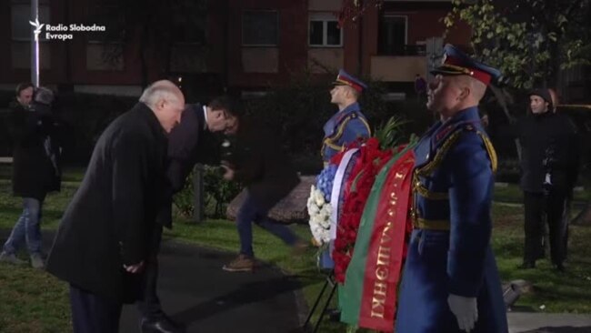 Vučić i Lukašenko položili vence na Groblju oslobodilaca Beograda